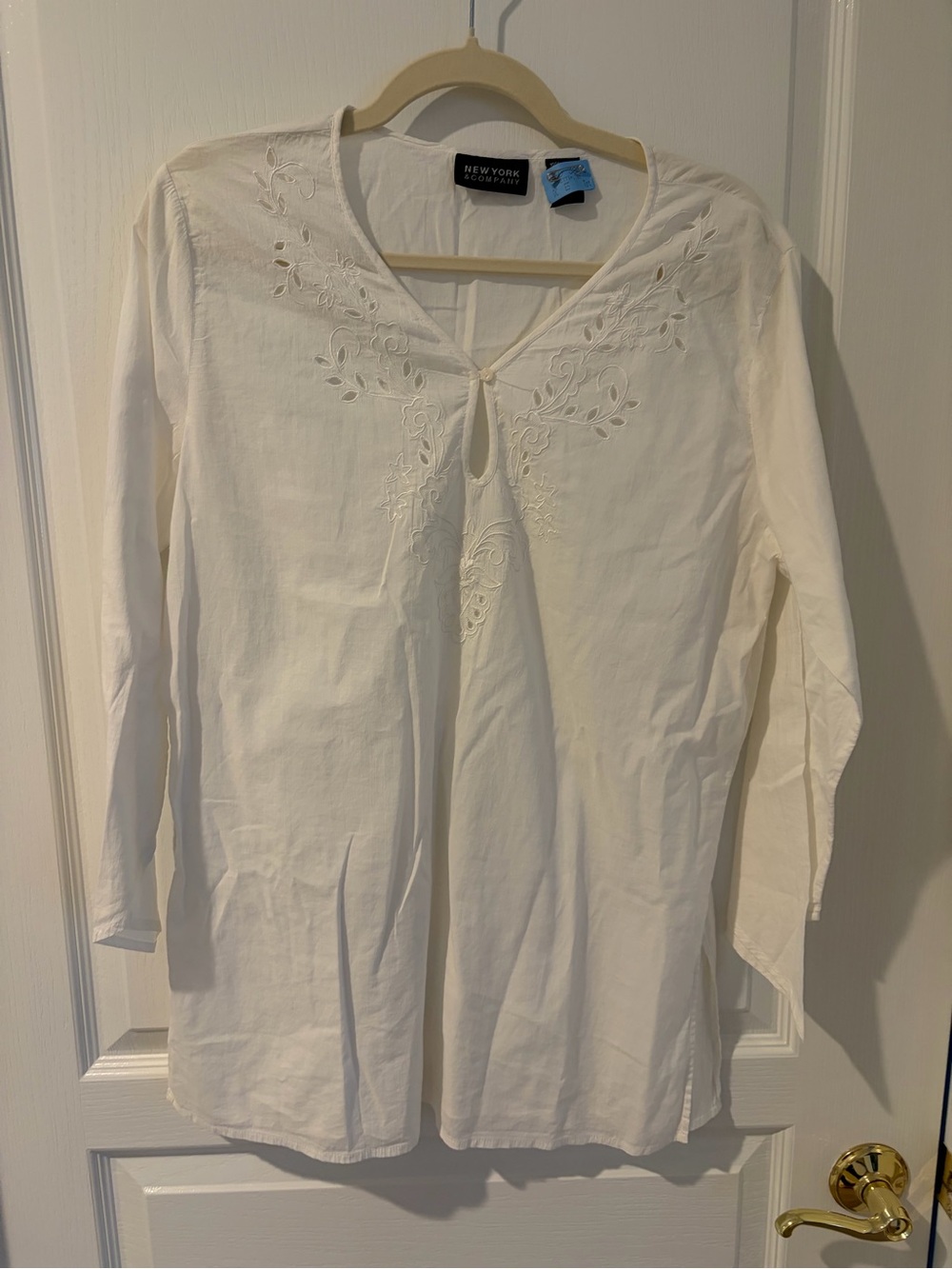 Jones New York White Long-Sleeve Tunic Top